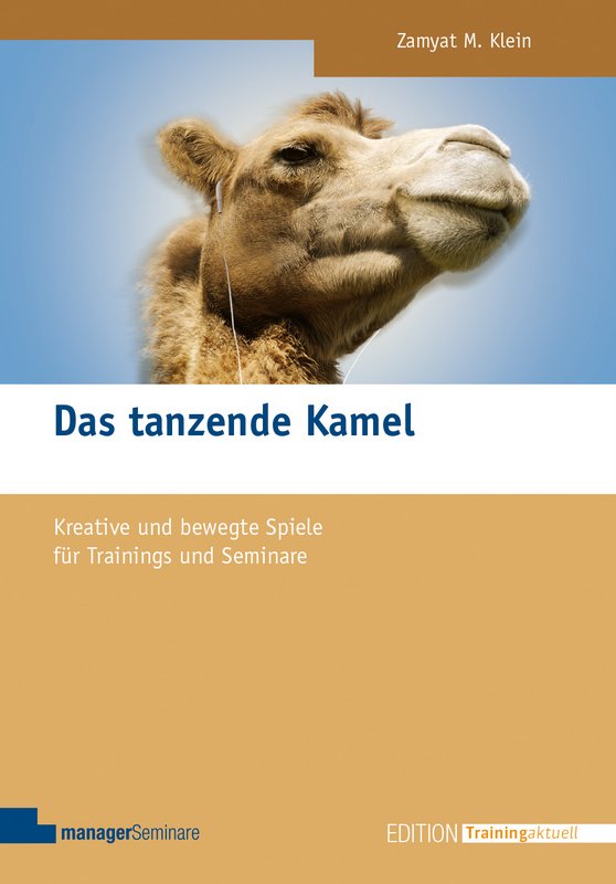 Das tanzende Kamel Buchcover "Das tanzende Kamel". Foto von einem Kamel-Kopf mit Ear-Kiopfhörern