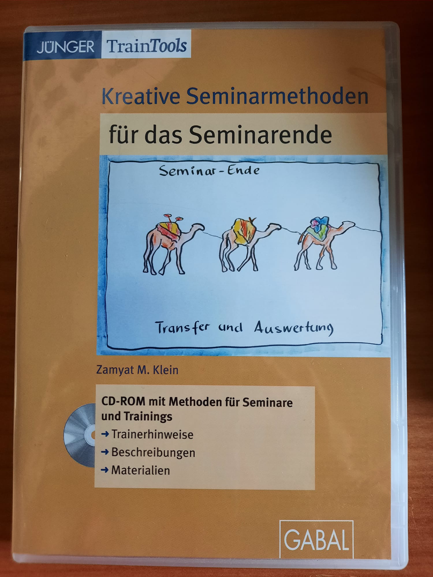 CD ROM Methoden Seminarende Cover von DC-ROM, Kreative Seminarmethoden für das Seminarende - mit einer gezeichneten Kamel-Karawane
